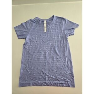 Lululemon Breeze by Short Sleeve Women's Size 4 Lavender Open Hole